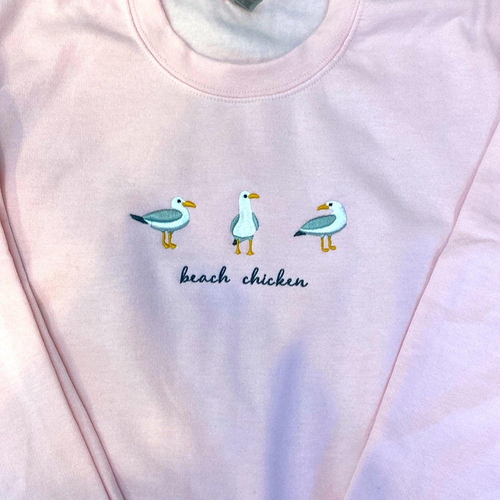 Seagull beach chicken  Embroidered Sweatshirt